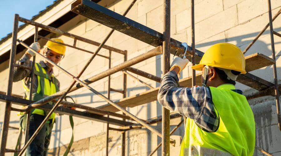 Professional residential roofers in Kingston, MO